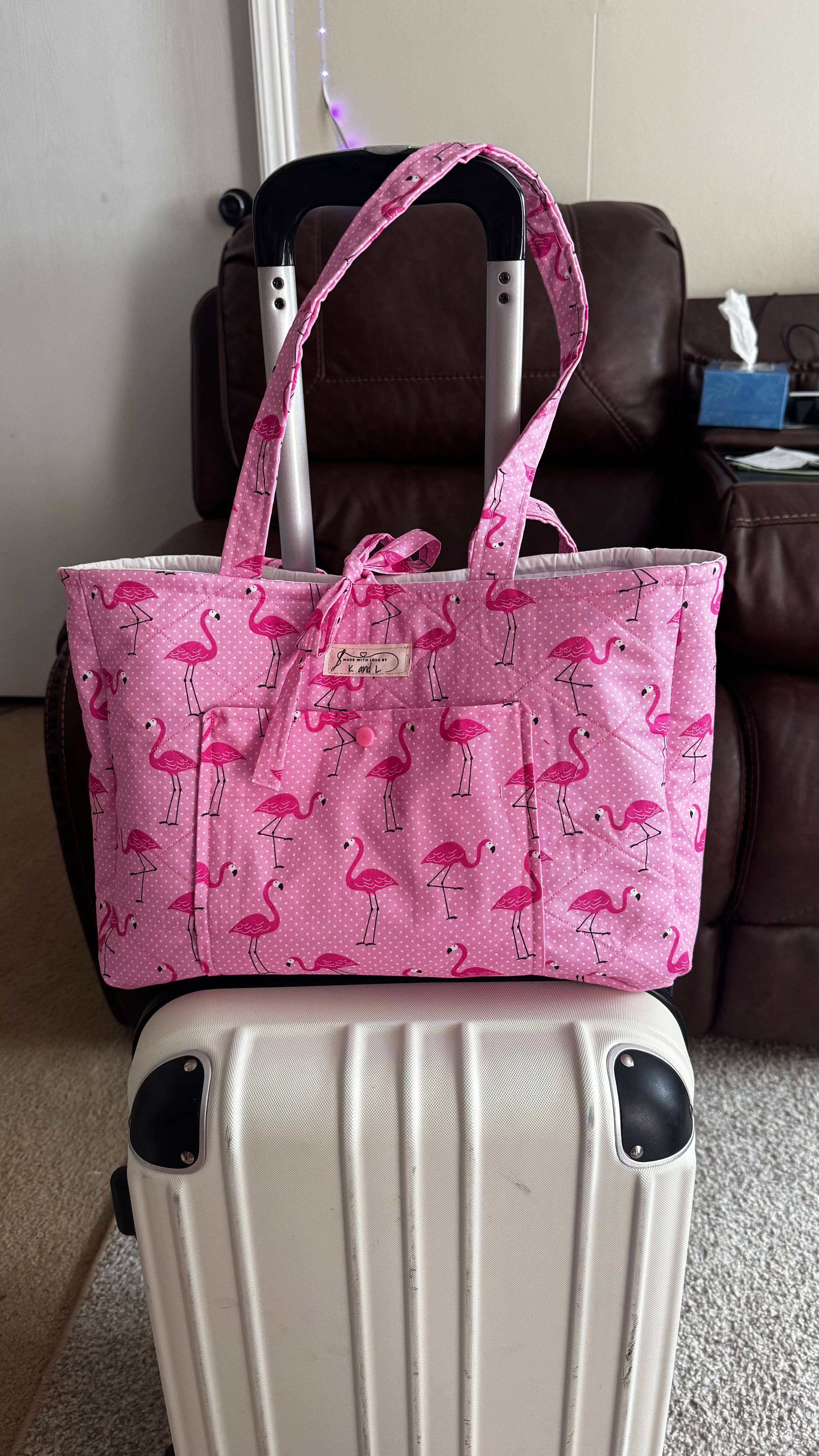 The Boxy Buddy – Your Handcarry Hero