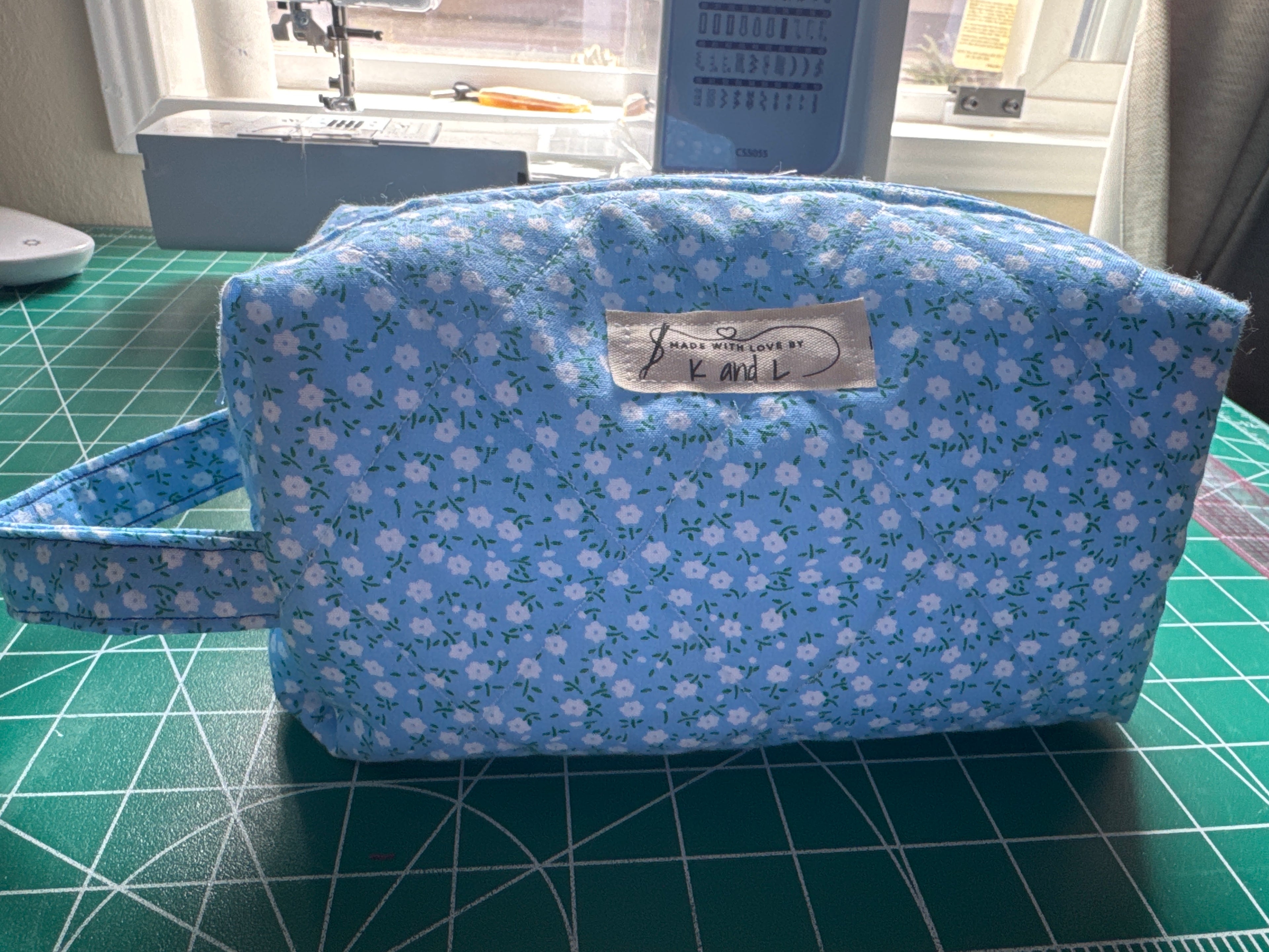 Flower Power Pouch